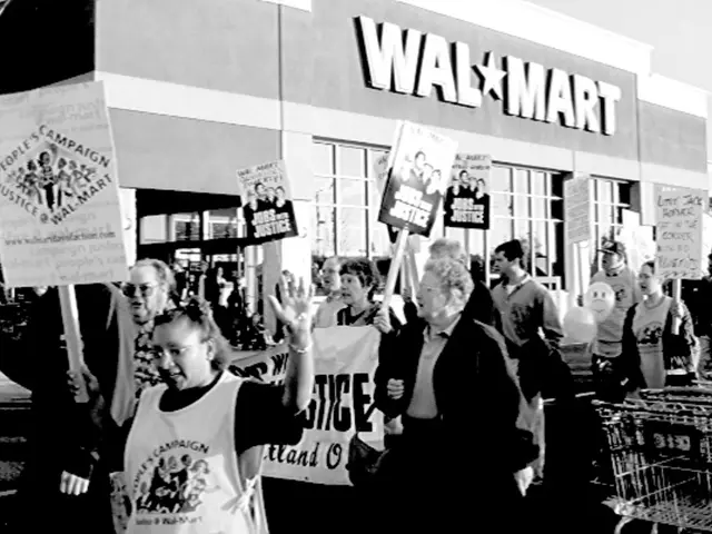 Demand for Spontaneous Walkouts at Berlin Schools by Union