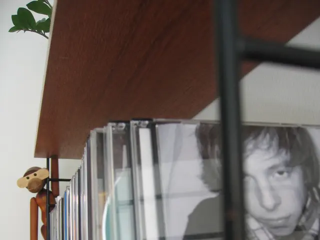 Pre-placement job offers outrank students' first day at law schools in significance