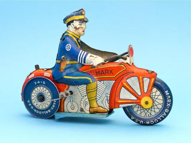 Art sales revenue of Yinka Shonibare used to contribute back to Africa