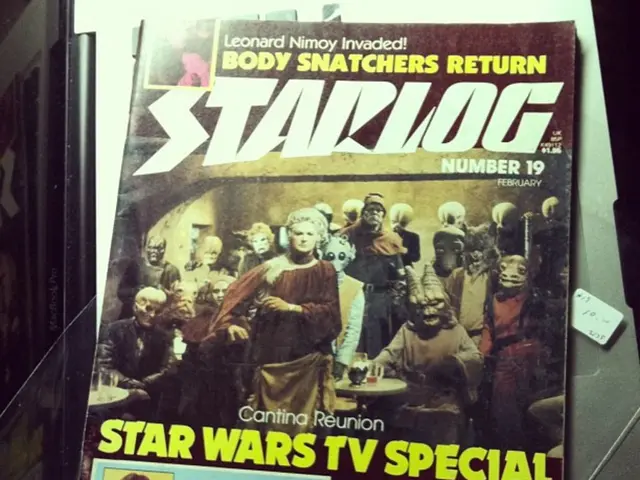 Explore Data Anytime: AI-Assisted Guide for AI-Driven Reports in eLearning Education